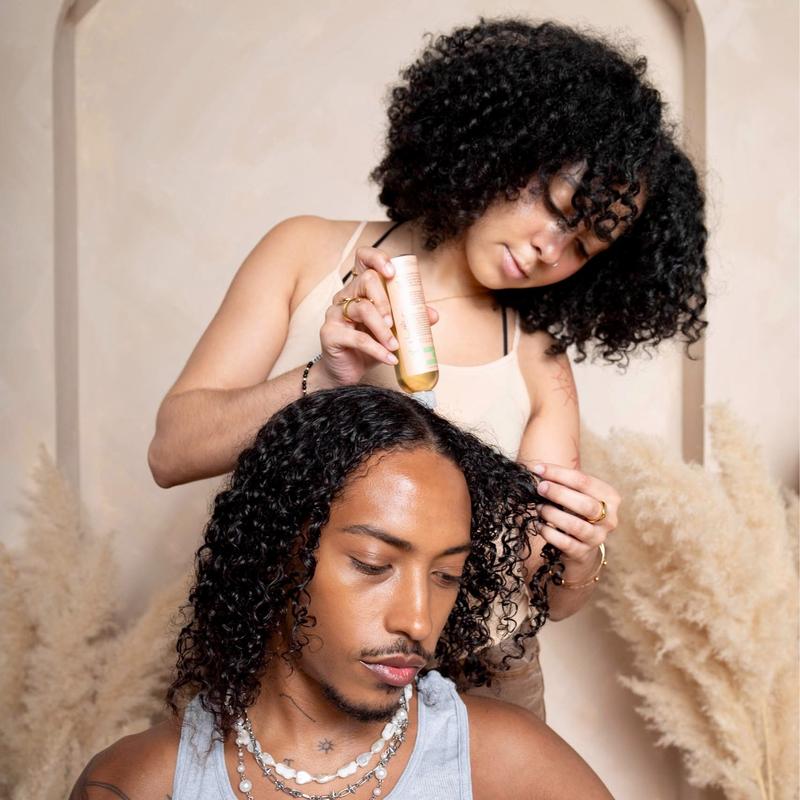 Voodoo Hair Growth Oil - Herbal Rosemary & Lemongrass OilDangerous Goods or Hazardous Materials: None 
 
 Aerosols: No 
 
 Flammable Liquid: No 
 
 Contains Batteries or Cells?: None 
 
 Region of Origin: USA 
 
 Age Group: Adults 
 
 Product Form: Liquid 
 
 Material Type Free: Alcohol Free 
 
 Feature: Natural, chemical-free, cruelty-free 
 
 Hair Type: Dry, Normal, Oily, Curly, Fine 
 
 Volume: 120 ml 
 
 Ingredients: Sweet Almond Oil, Herbal Blend, Rosemary OilML Clinic  for Wellness